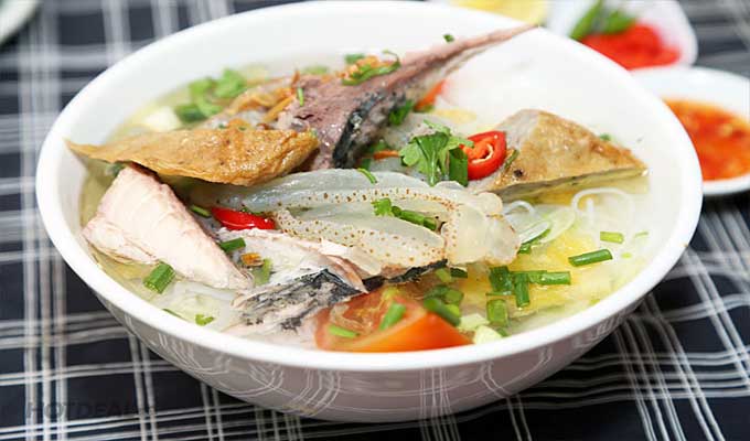 Savoring special Nha Trang vermicelli soup