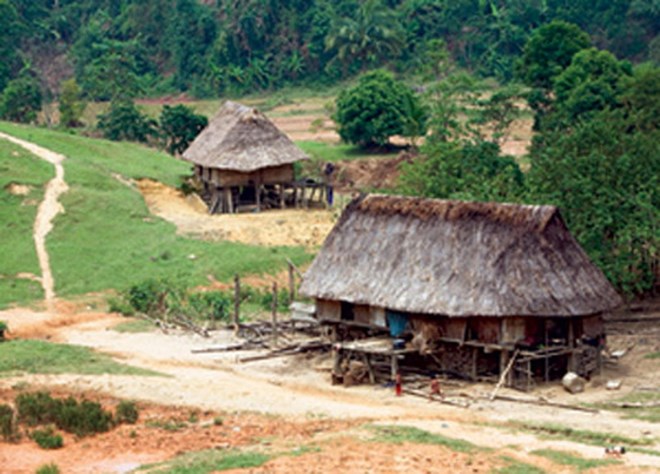 Preserving the traditional houses of the Bru – Van Kieu ethnic group