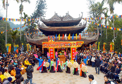 Huong Pagoda Festival officially opens 