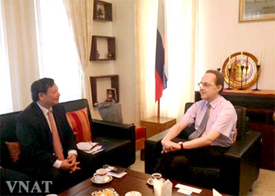 VNAT’s General Director works with Russian Embassy in Viet Nam