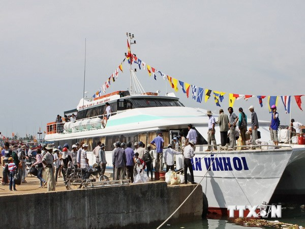 Quảng Ngãi nâng cao chất lượng phục vụ hành khách ra vào đảo Lý Sơn