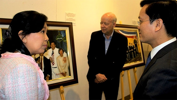 Arts exhibition marks Viet Nam-US relations