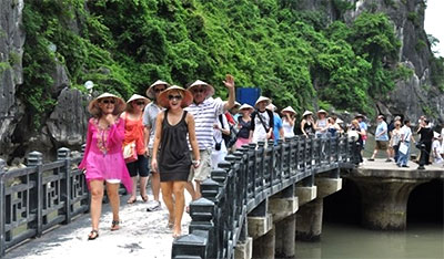 Over 2 million foreign visitors to Viet Nam in first quarter 