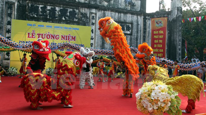 Con Son-Kiep Bac Autumn Festival begins in Hai Duong 