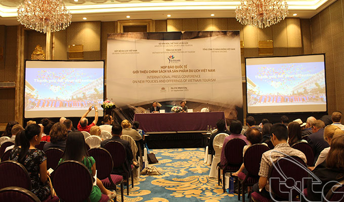 International press conference on new policies and offerings of Viet Nam tourism