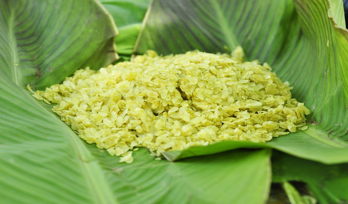 Hanoians fete young rice flakes