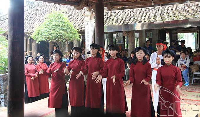 Xem xét Hồ sơ Hát Xoan Phú Thọ đệ trình UNESCO
