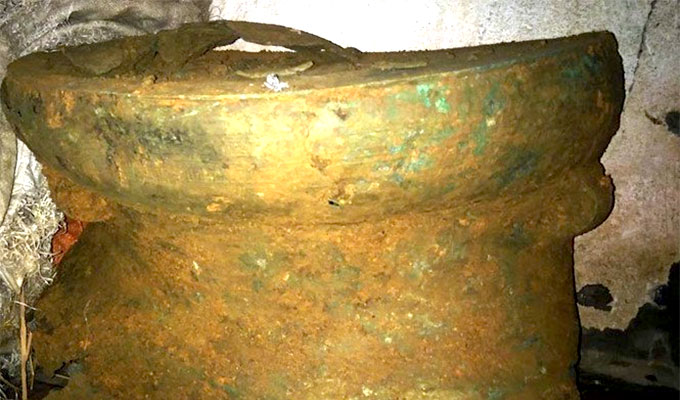 Bronze drum unearthed near UNESCO-recognised Ho Dynasty Citadel