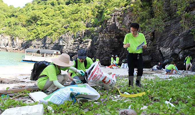 Clean-up campaign launched for green Ha Long Bay