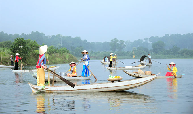 Cai Rang floating market to be recreated in Ha Noi
