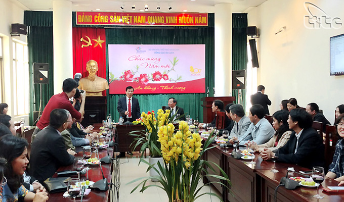Bộ trưởng Nguyễn Ngọc Thiện gặp mặt đầu xuân cán bộ, công chức Tổng cục Du lịch