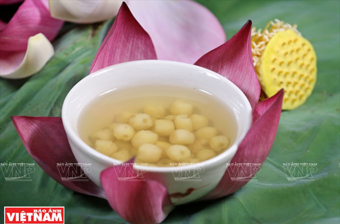 Lotus seed sweet soup – the essence of Ha Noi cuisine