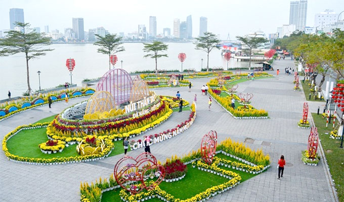 Da Nang City hosts slew of festive events
