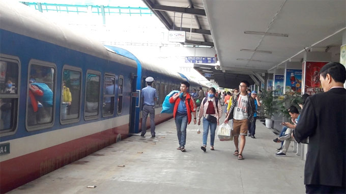 Ha Noi Railway offers discounts up to 50 percent