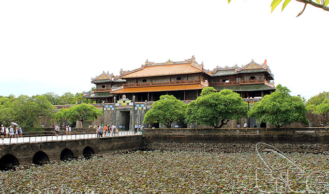 Ancient imperial city ready for 10th Hue Festival