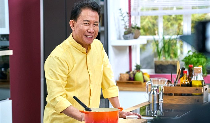 Tay Ninh to host vegetarian food fest with celebrity chef Martin Yan
