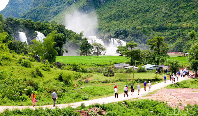 Cao Bang set to open second Ban Gioc Waterfall Festival