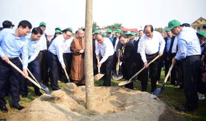 PM launches Tet tree planting festival in Ha Noi district