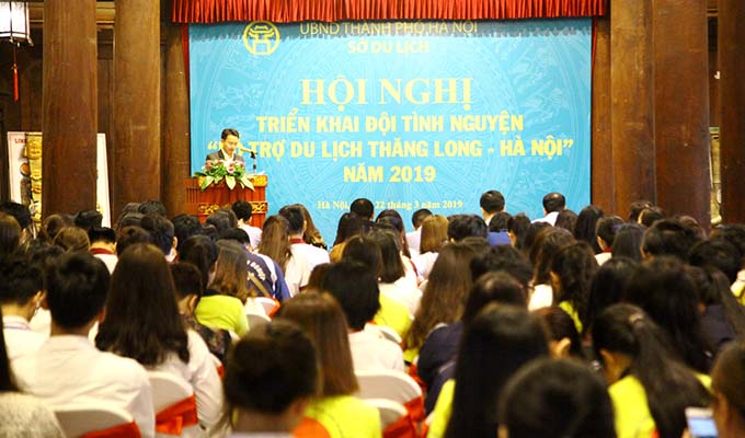 Hà Nội triển khai Đội tình nguyện hỗ trợ khách du lịch