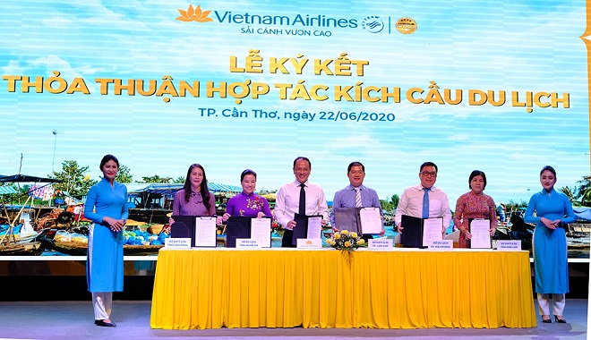 Thúc đẩy liên kết hợp tác du lịch Đồng bằng sông Cửu Long và Vietnam Airlines
