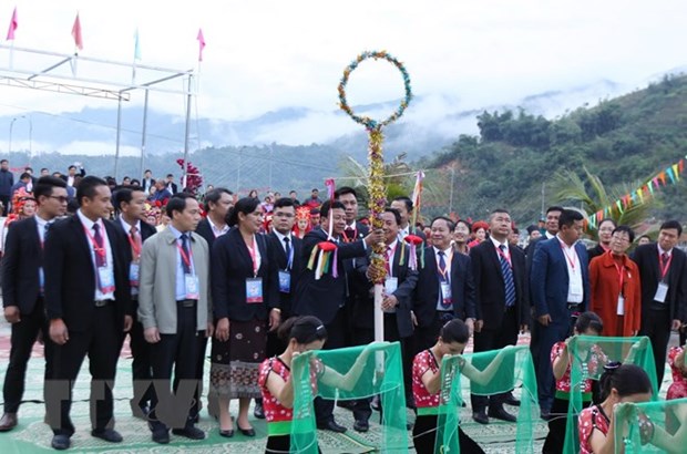 Viet Nam-Laos-China ‘con’ throwing festival takes place in Lai Chau