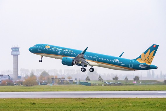 Vietnam Airlines provides free tickets for doctors, nurses