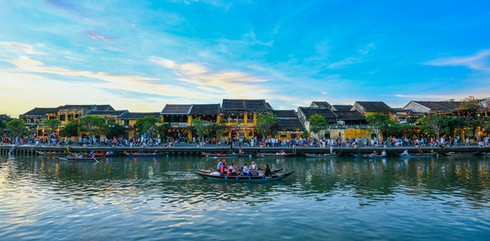 Quang Nam ceremony marks 4.6 millionth international tourist