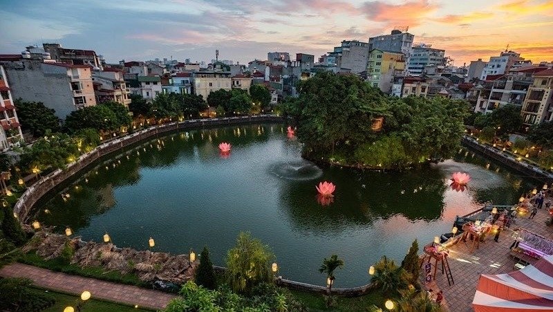 Hanoi to restore cultural values of lake in Temple of Literature complex