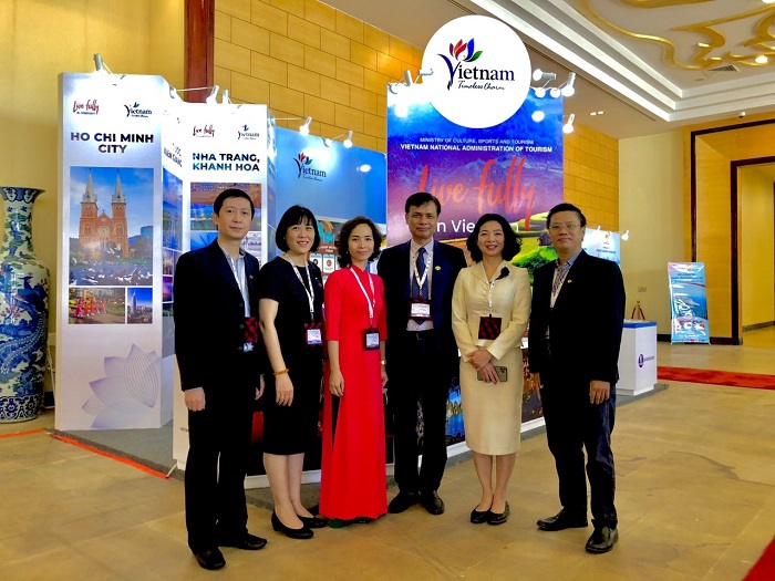 Du lịch Việt Nam tham gia gian hàng với chủ đề “Live fully in Vietnam” tại Hội chợ Du lịch quốc tế TRAVEX 2022