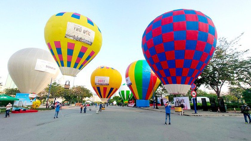 HCM City: Hot air balloons festival celebrates 1st founding anniversary of Thu Duc City