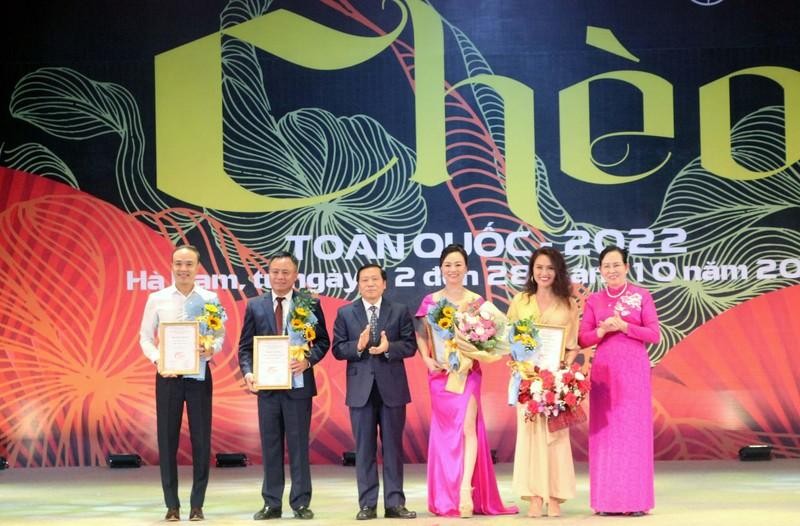 ‘Dat lien va bien ca’ wins Excellence Award at National Cheo Festival