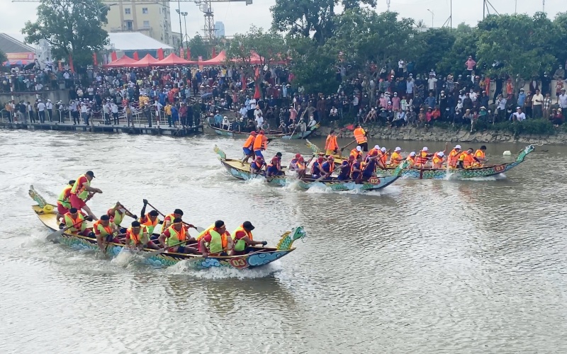 Lễ hội đua thuyền thành phố Hà Tĩnh
