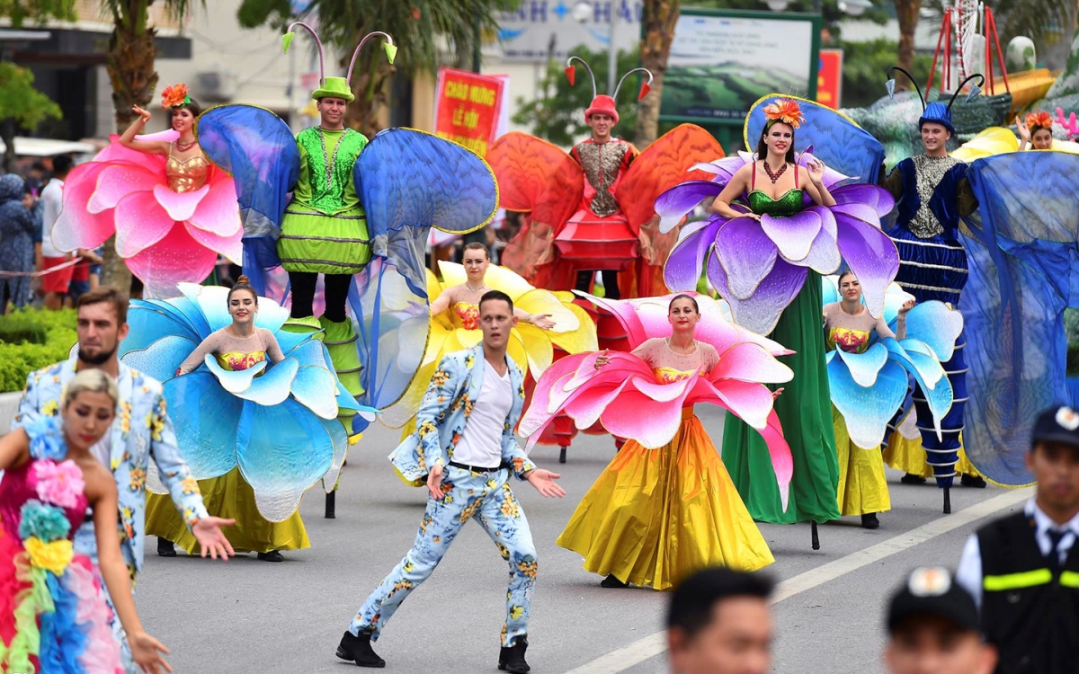 Lively street carnival slated for this weekend in Sam Son
