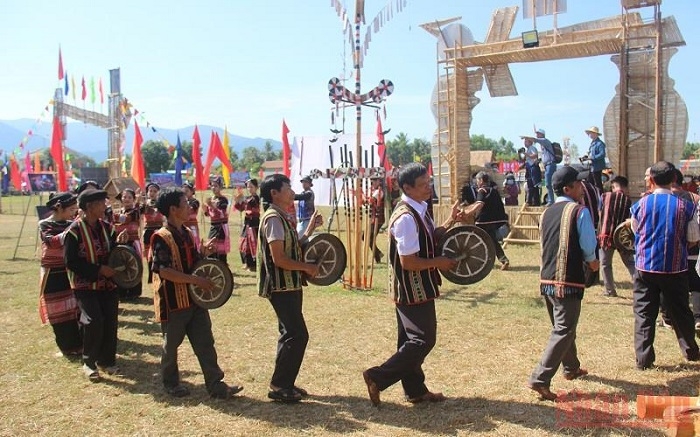 Culture and sports festival of ethnic groups wraps up in Binh Dinh