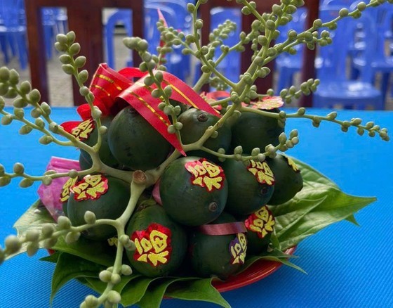 HCMC's District 6 launches street of traditional Vietnamese wedding gifts