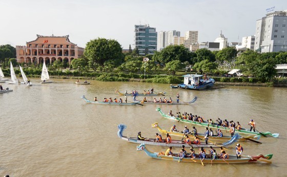 Thành phố Hồ Chí Minh: Dự tính thu hàng trăm tỷ đồng từ du lịch sông nước