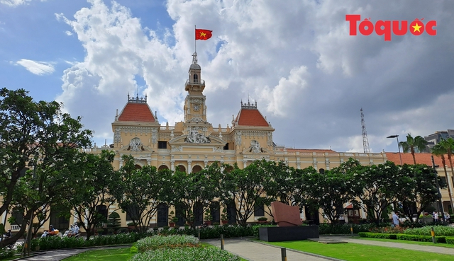 HCMC provides free tours to visit the City People’s Council - People’s Committee headquarters in 2024