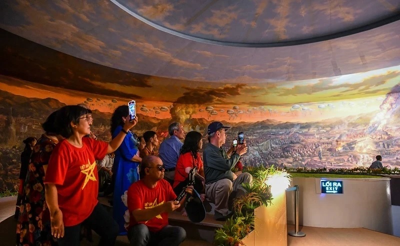 Dien Bien Phu Victory Museum extends opening time at night