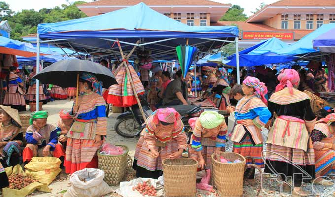 Trading sessions in northwestern Viet Nam
