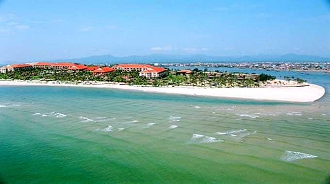 Nhat Le among top 10 most attractive beaches in Viet Nam