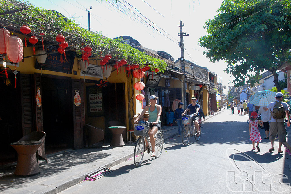 Quang Nam greets over 46,000 tourists during New Year holiday