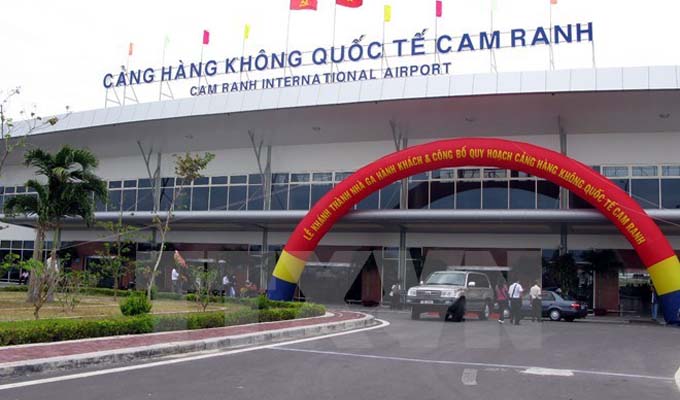 庆和省金兰机场接待航班182班次