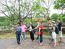 Saigontourist holds MICE-charity tours 