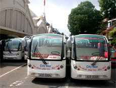 Hanoi unveils electric bus tour of old quarter 