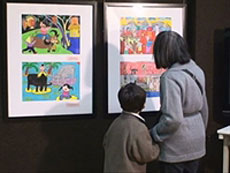 Vietnamese childrenâ€™s paintings exhibited in Paris 