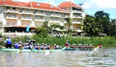 Victoriaâ€™s hotel and resort join annual boat race and kite competition 