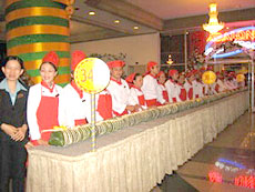 Tet cake festival held in Nha Trang 