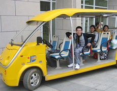 Plans for tours of Hanoi by electric car