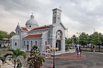 Hanh Thong Tay Church