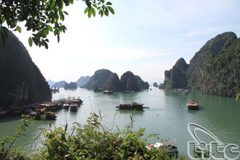 Quang Ninh - tourism as pillar for development 